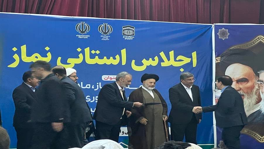 مدیریت ارتباطات زیرساخت به عنوان برترین دستگاه در اقامه نماز در استان لرستان شد