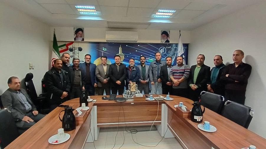 به مناسبت روز حمل و نقل از رانندگان خراسان رضوی تقدیر به عمل آمد