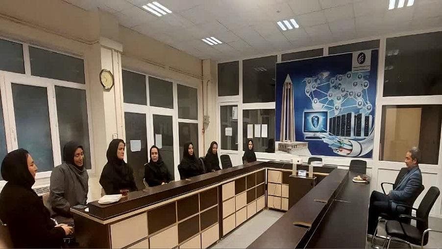 مراسمی با حضور بانوان و مدیر ارتباطات زیرساخت استان همدان برگزار شد