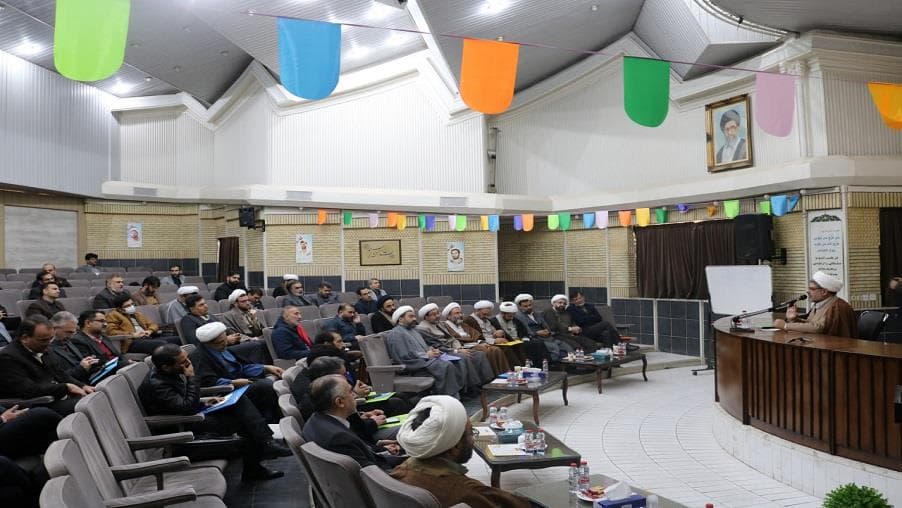 حضور همکاران مدیریت ارتباطات زیرساخت در سومین همایش دبیران اقامه ی نماز استان اصفهان