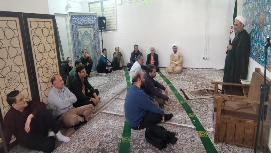 جشن میلاد حضرت امیرالمومنین علی (ع) و روز مرد در مدیریت ارتباطات زیرساخت استان اصفهان برگزار شد