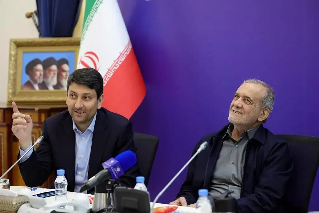 وزیر ارتباطات در بازدید و نظارت ستادی رئیس‌جمهور از وزارت ارتباطات: دسترسی عادلانه و عمومی به اینترنت حق مردم است / اینترنت طبقاتی و لیست سفید، موضوعیتی ندارد