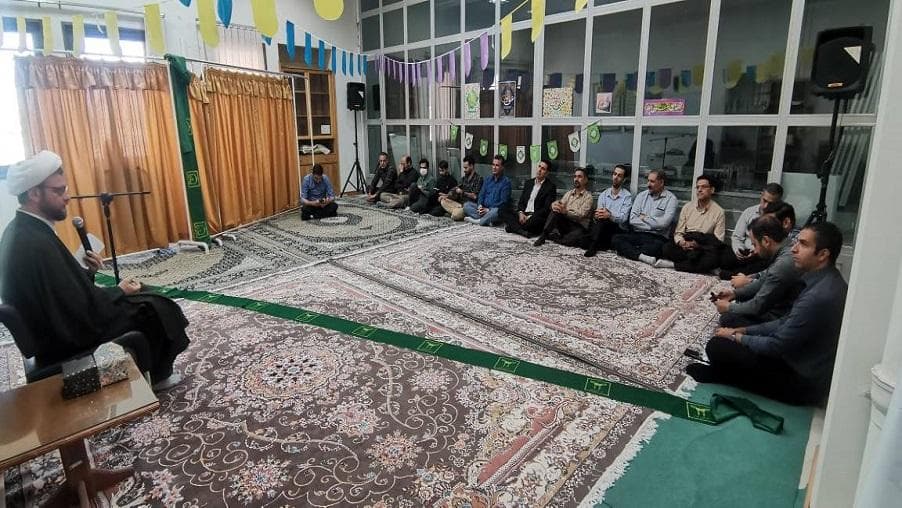 برگزاری مراسم «عید بندگی» در مدیریت ارتباطات زیرساخت استان اصفهان برگزاری مراسم «عید بندگی» در مدیریت ارتباطات زیرساخت استان اصفهان