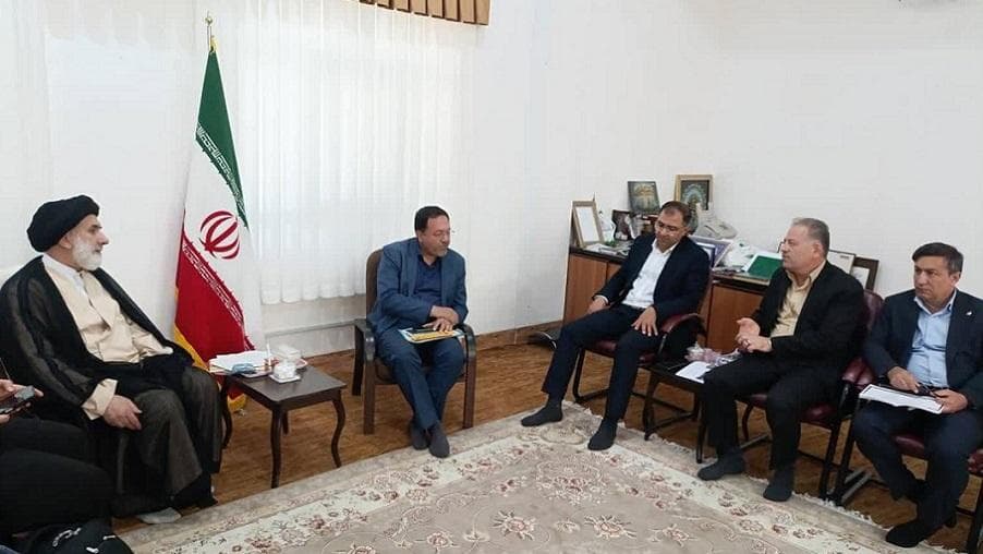 دیدارسرپرست مدیریت ارتباطات زیرساخت استان چهارمحال و بختیاری با نماینده ولی فقیه استان دیدارسرپرست مدیریت ارتباطات زیرساخت استان چهارمحال و بختیاری با نماینده ولی فقیه استان