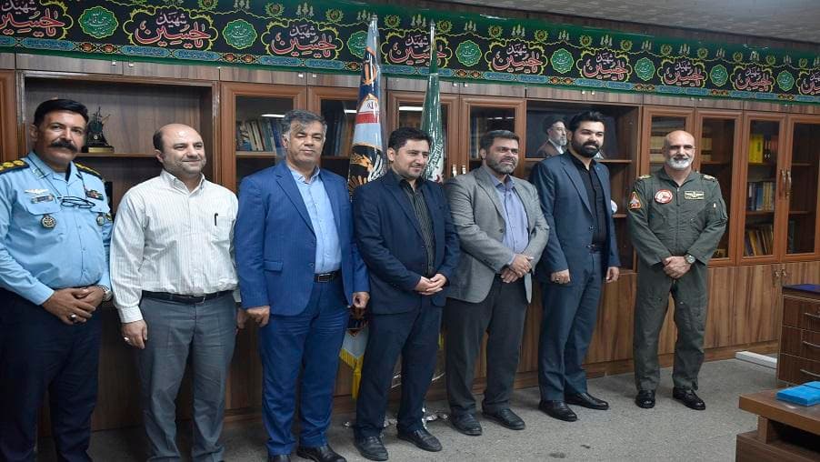 تقدیر از فرماندهی پایگاه هوایی دوم شکاری تبریز به پاس حفظ زیرساخت‌های ارتباطی در برابر تهدیدات