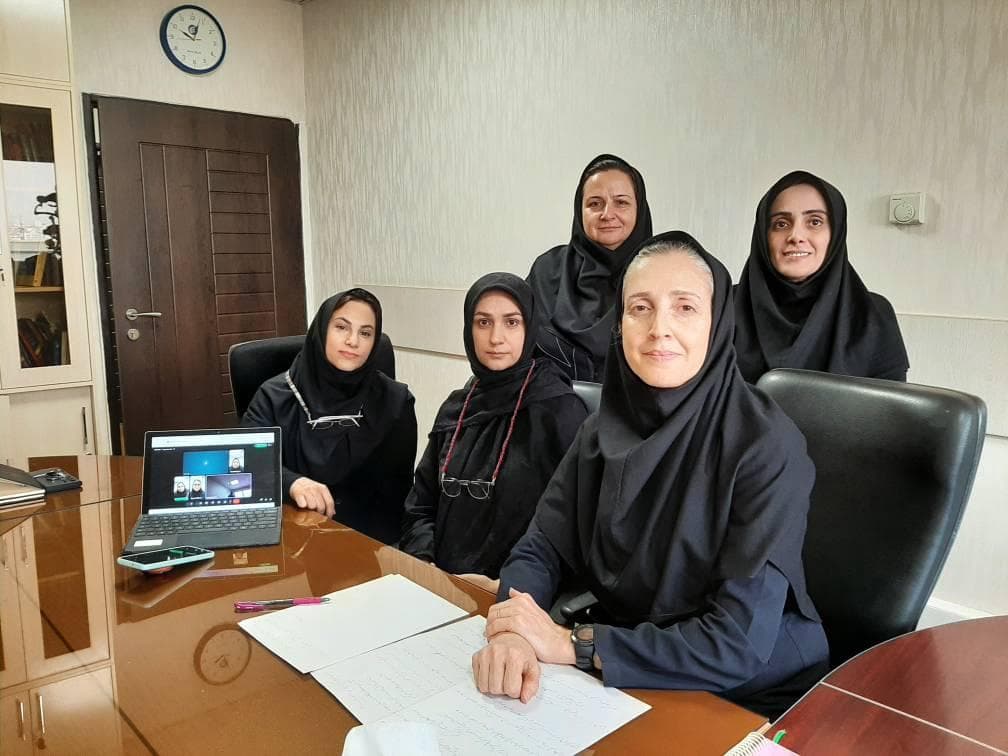 برگزاری سومین جلسه گروه کتاب‌خوانی بانوان شرکت ارتباطات زیرساخت با محوریت کتاب تئوری انتخاب
