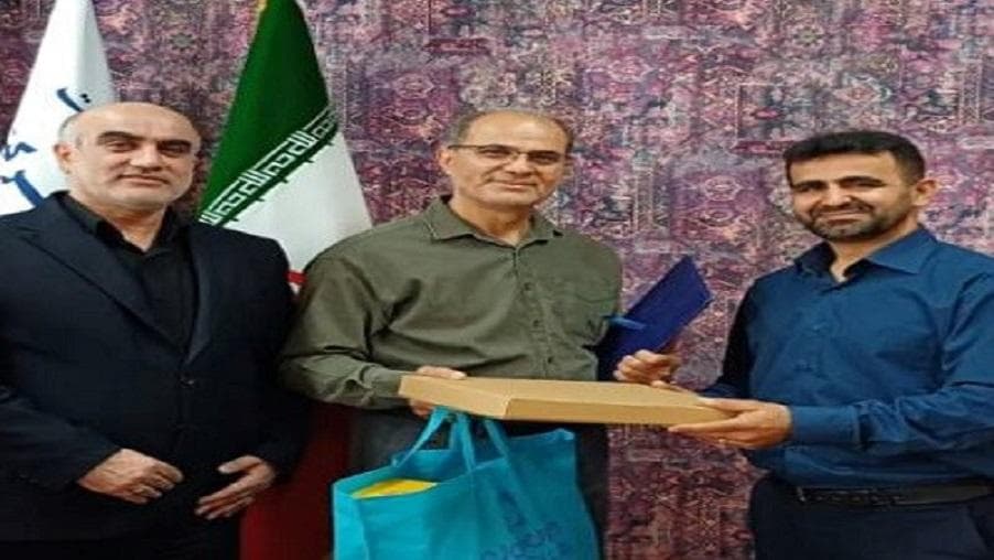 تقدیر مدیر ارتباطات زیرساخت مازندران از آزاده و جانباز شیمیایی «سیدقاسم حسیننژاد»