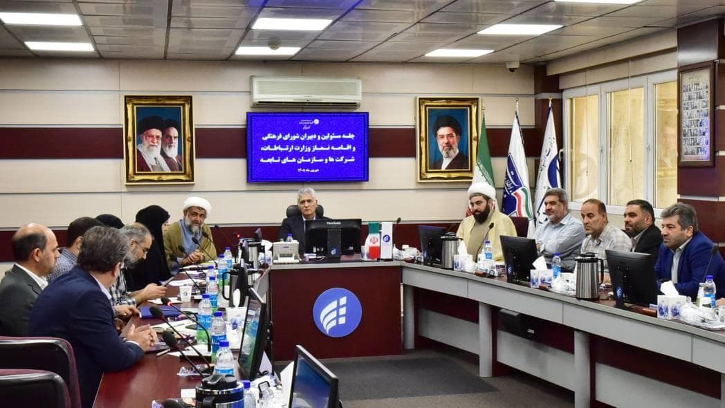 تأکید بر الگوسازی عملی مدیران در ترویج ارزش‌های دینی و رویکرد سندمحور در اقامه نماز