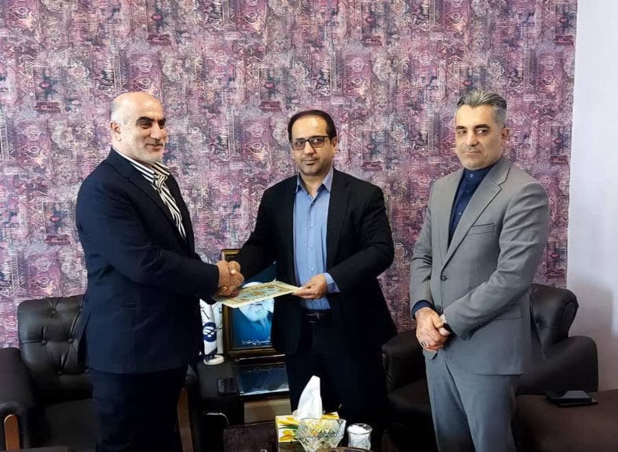 تقدیر مدیرکل ارتباطات و فناوری اطلاعات مازندران از مدیر ارتباطات زیرساخت استان تقدیر مدیرکل ارتباطات و فناوری اطلاعات مازندران از مدیر ارتباطات زیرساخت استان