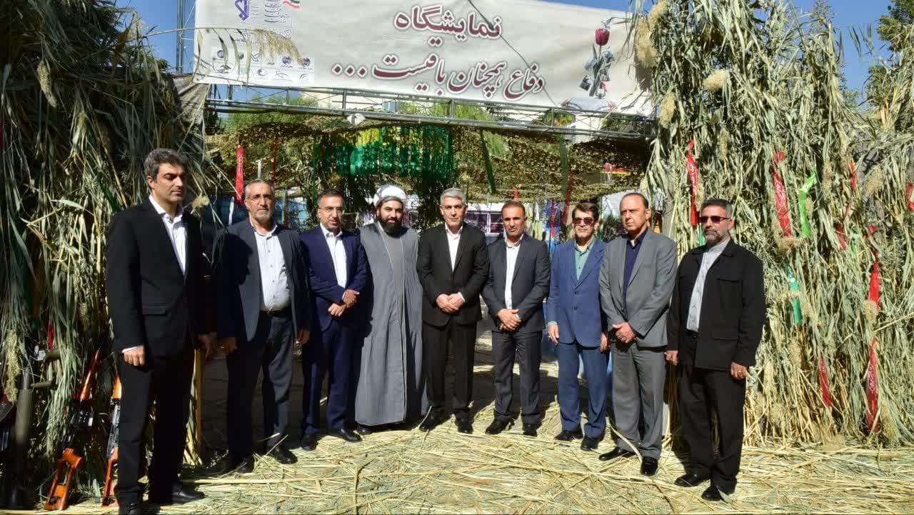 بازدید مدیران شرکت ارتباطات زیرساخت از نمایشگاه «دفاع همچنان باقی است» بازدید مدیران شرکت ارتباطات زیرساخت از نمایشگاه «دفاع همچنان باقی است»