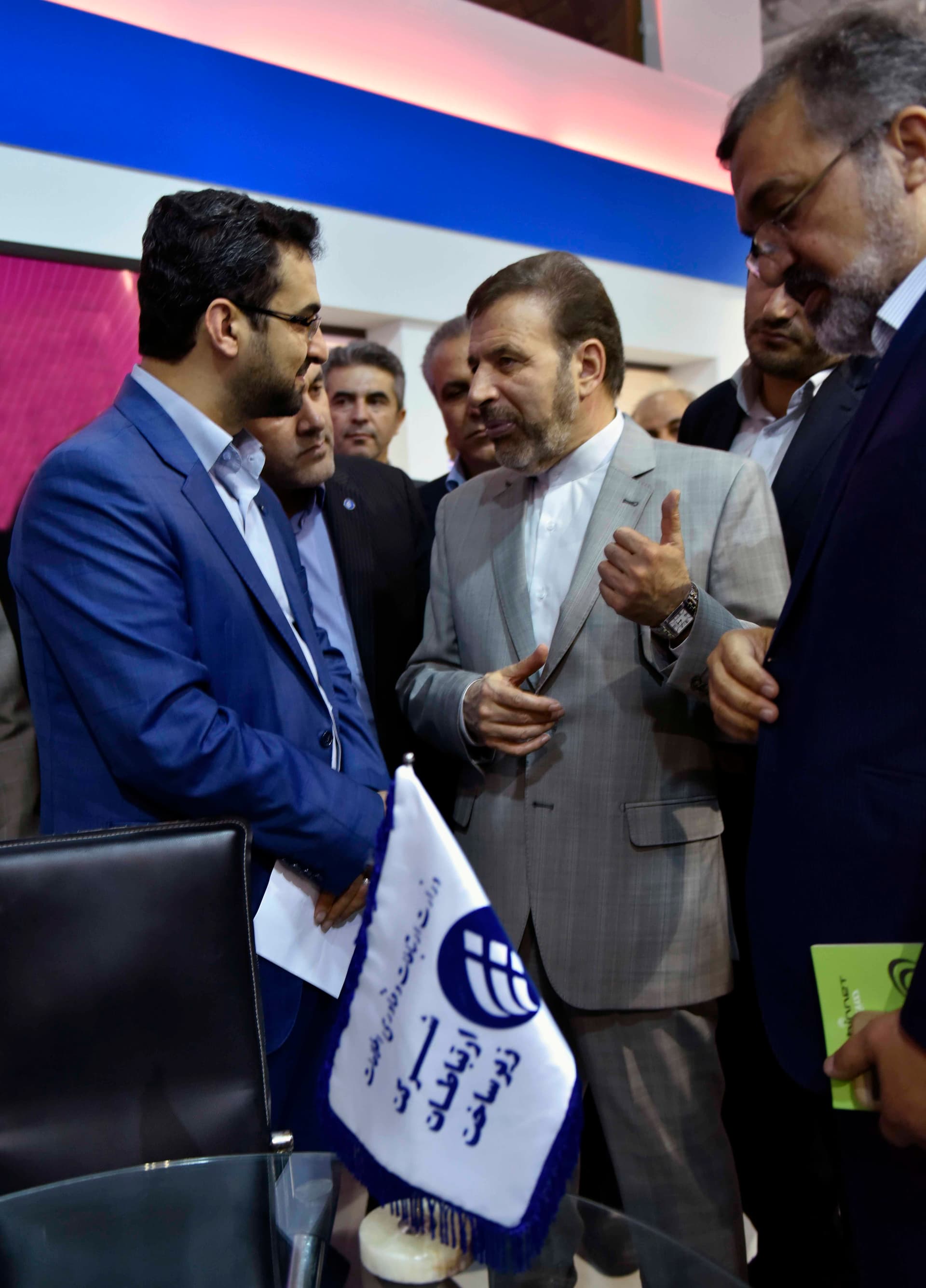 وزیر ارتباطات و فناوری اطلاعات از غرفه شرکت ارتباطات زیرساخت در نمایشگاه تلکام بازدید کرد وزیر ارتباطات و فناوری اطلاعات از غرفه شرکت ارتباطات زیرساخت در نمایشگاه تلکام بازدید کرد