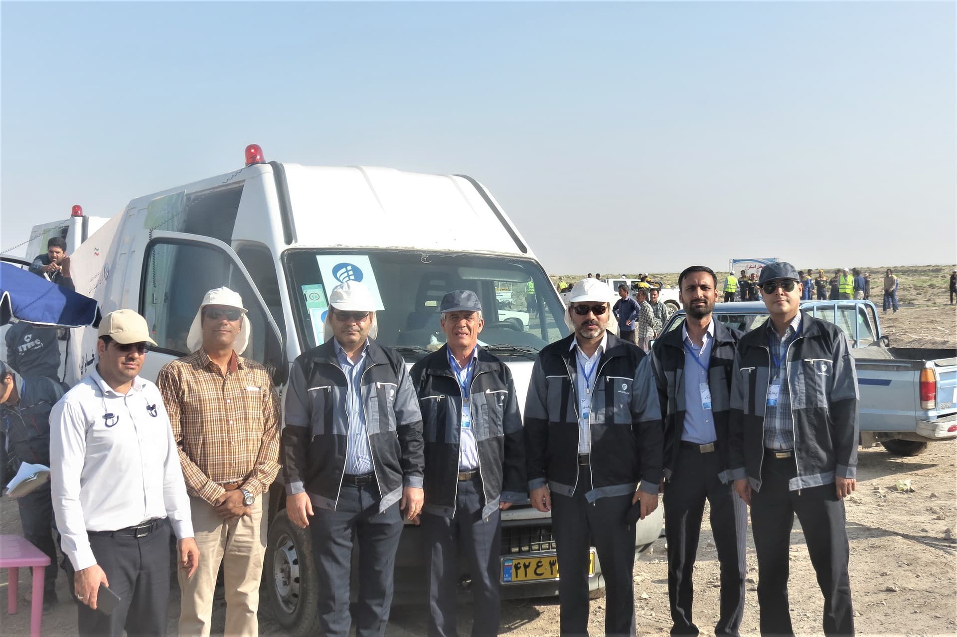 مانور مشترک ایمنی در برابر زلزله و بلایای طبیعی استانهای کرمان و یزد برگزار شد مانور مشترک ایمنی در برابر زلزله و بلایای طبیعی استانهای کرمان و یزد برگزار شد