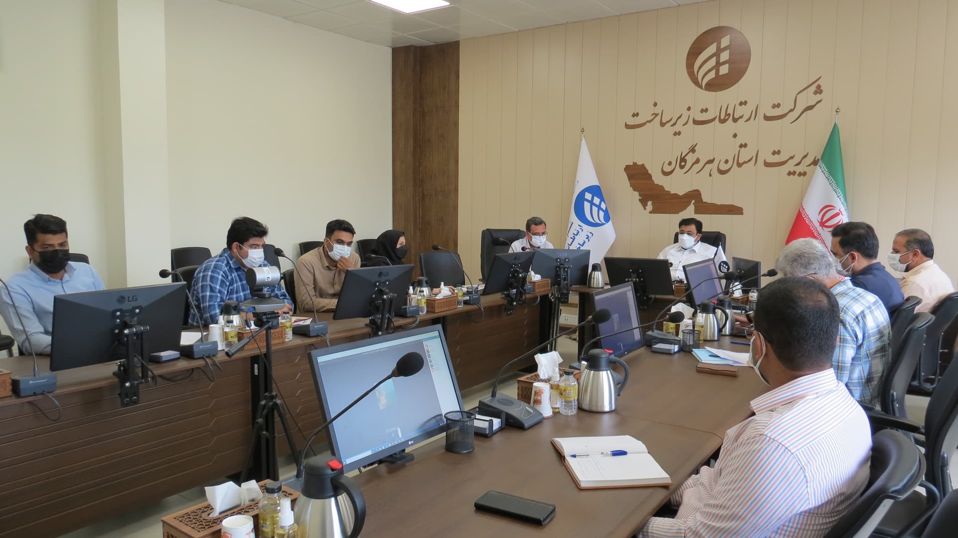 برگزاری دومین جلسه پدافند غیرعامل در زیرساخت استان هرمزگان برگزاری دومین جلسه پدافند غیرعامل در زیرساخت استان هرمزگان