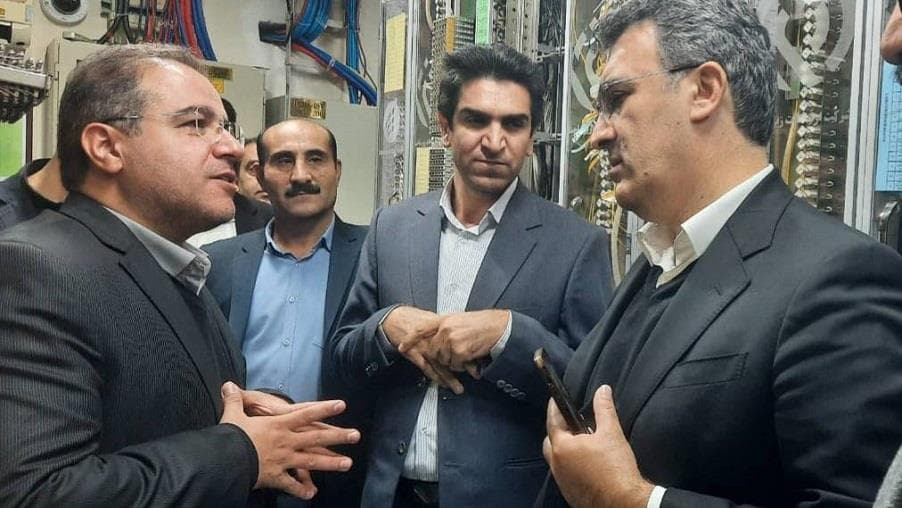 بازدید مدیرعامل زیرساخت از مرکز پایانه فیبر نوری شهردهدشت و مرکز PC یاسوج بازدید مدیرعامل زیرساخت از مرکز پایانه فیبر نوری شهردهدشت و مرکز PC یاسوج