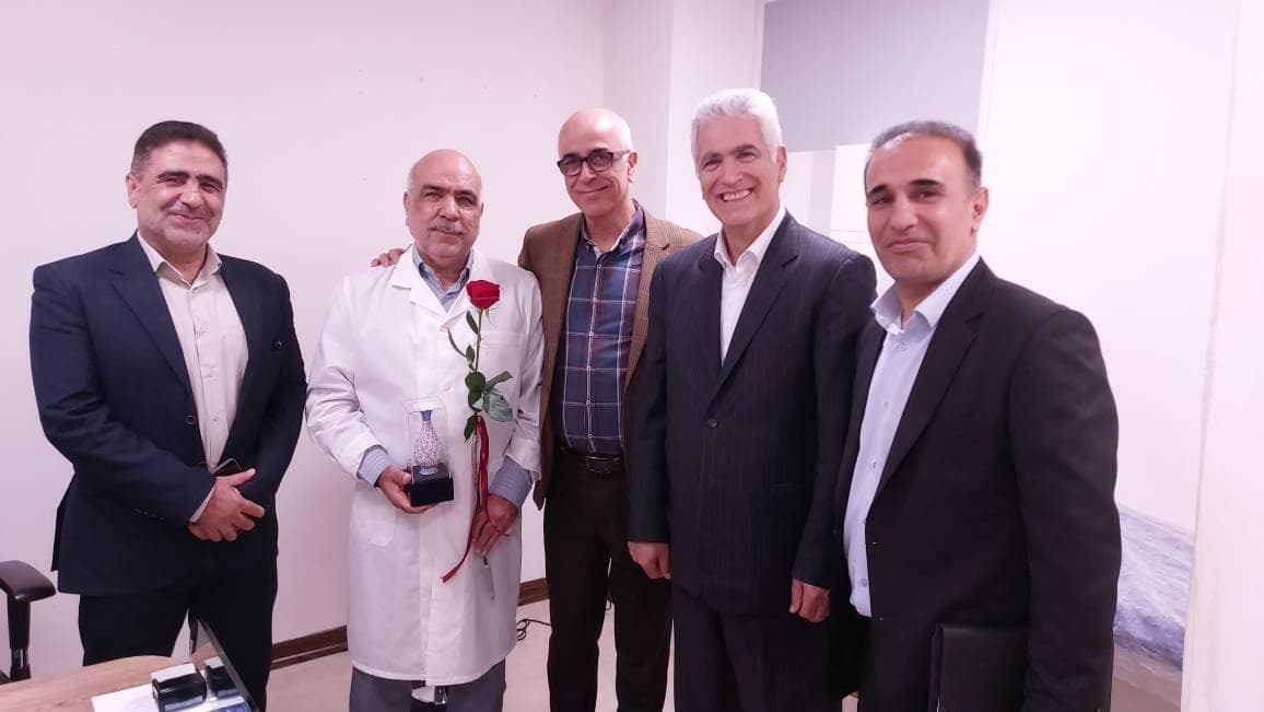 تجلیل مدیران ارشد شرکت ارتباطات زیرساخت از کادر درمان پلیکلینیک دکتر حمیدیه تجلیل مدیران ارشد شرکت ارتباطات زیرساخت از کادر درمان پلیکلینیک دکتر حمیدیه